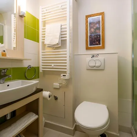 Goelia La Pommeraie Aparthotel Branville